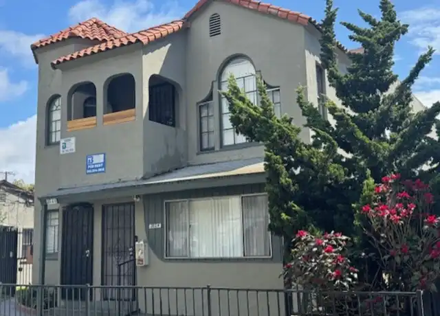 Property at 2024 Chestnut Ave Unit 2028 A, Long Beach, CA, 90806, 3 beds, 1 bath, [object Object]