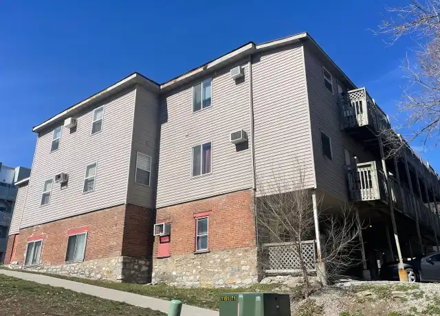 Property at 532 S Dubuque St Unit 12, Iowa City, IA, 52240, 1 bed, 1 bath, [object Object]