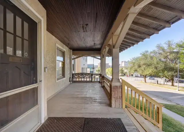 Property at 115 N 41st St Unit 1 Bed 1, Omaha, NE, 68131, 1 bed, 1 bath, [object Object]
