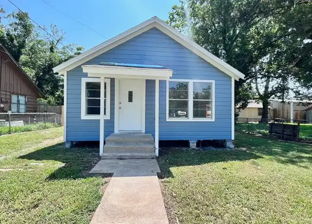Property at 1811 Pine Ave, Bay City, TX, 77414, 2 beds, 1 bath, [object Object]