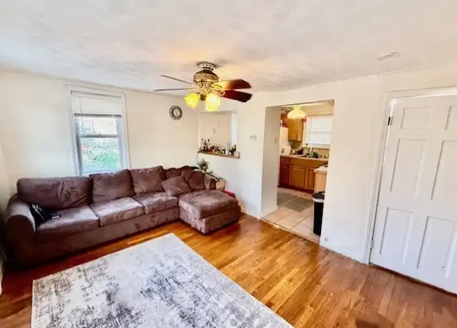 Property at 14 Amity St Unit 2, Lynn, MA, 01902, 2 beds, 1 bath, [object Object]