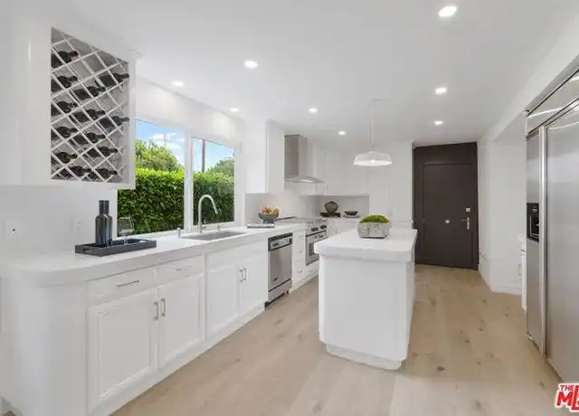 Property at 409 Grand Blvd, Venice, CA, 90291, 3 beds, 4 baths, [object Object]