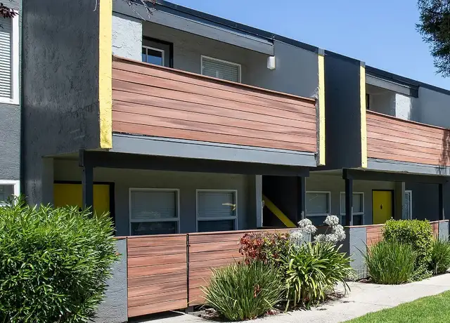 Photo of 549 S Park Victoria Dr, Milpitas, CA 95035