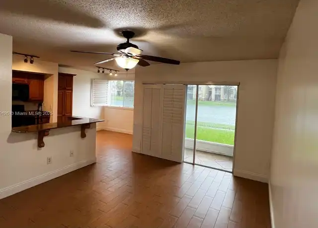 Property at 2620 S University Dr #104, Davie, FL, 33328, 1 bed, 1 bath, [object Object]