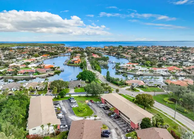 Property at 4570 Overlook Dr NE #282, Saint Petersburg, FL, 33703, 2 beds, 1 bath, [object Object]