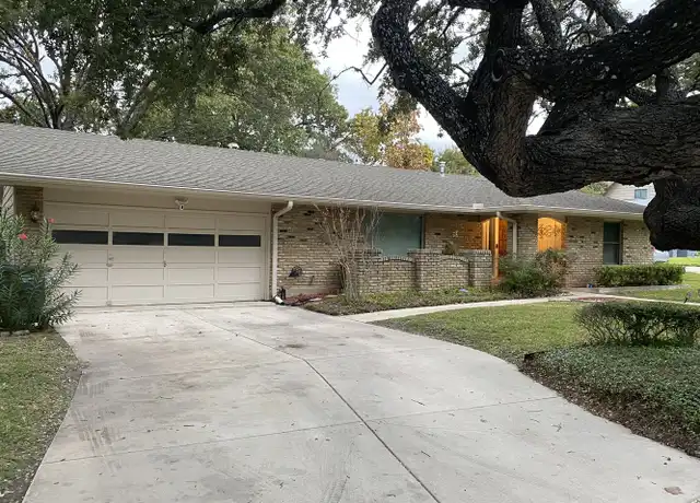 Property at 3715 John Alden Dr, San Antonio, TX, 78230, 3 beds, 2 baths, [object Object]