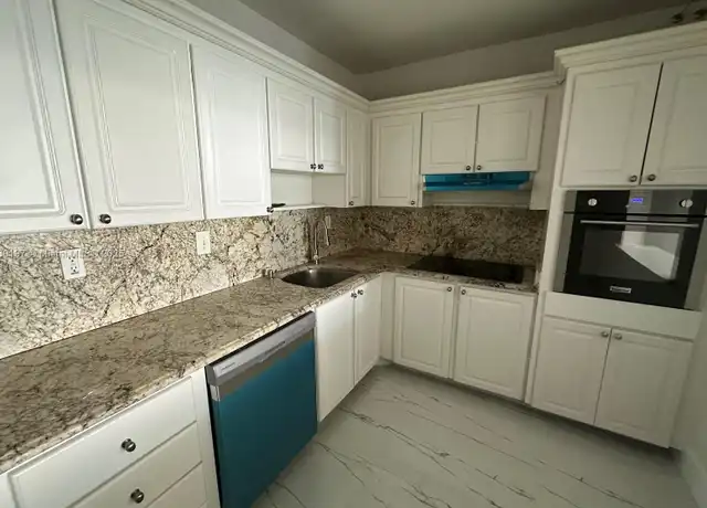 Property at 19390 Collins Ave #1616, Sunny Isles Beach, FL, 33160, 1 bed, 1 bath, [object Object]