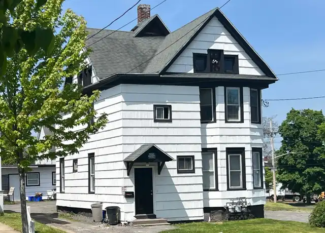 Property at 204 Columbus Ave Unit 22, Syracuse, NY, 13210, 2 beds, 1 bath, [object Object]