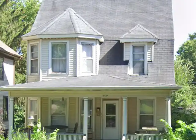 Property at 949 Grant Ave, Rockford, IL, 61103, 3 beds, 1 bath, [object Object]