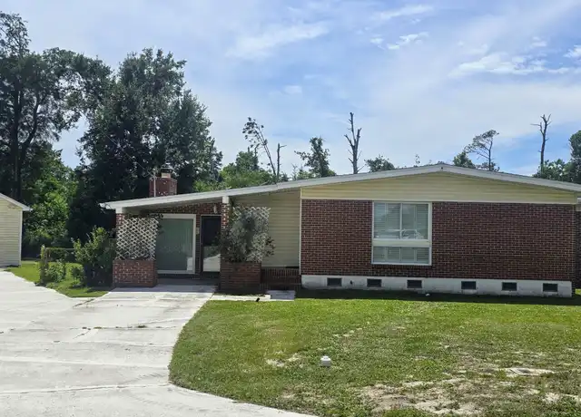 Property at 4 Sewanee Cir, Panama City, FL, 32405, 4 beds, 3 baths, [object Object]