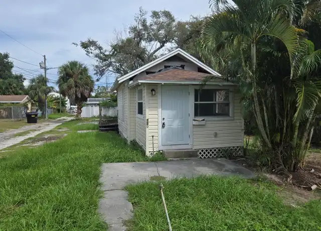 Property at 2220 20th St S, Saint Petersburg, FL, 33712, 2 beds, 1 bath, [object Object]