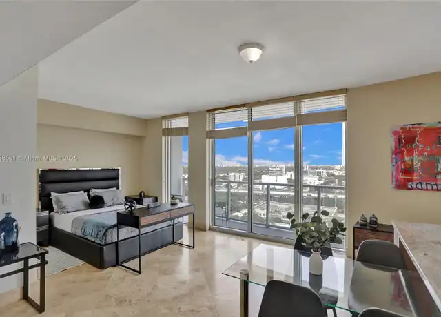 Property at 185 SW 7th St #1600, Miami, FL, 33130, 0 beds, 1 bath, [object Object]