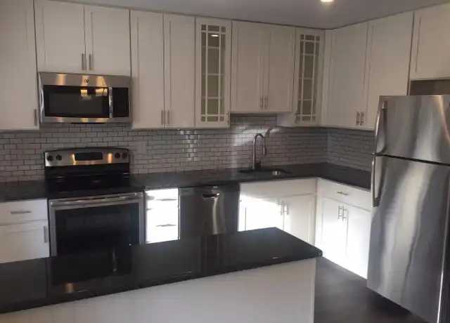 Property at 411 Conestoga Rd Unit 34, Devon, PA, 19333, 2 beds, 2 baths, [object Object]