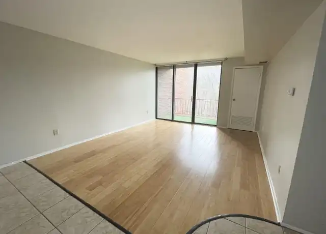 Property at 5050 Doyle Rd Unit ROAD305, Pittsburgh, PA, 15227, 1 bed, 1 bath, [object Object]