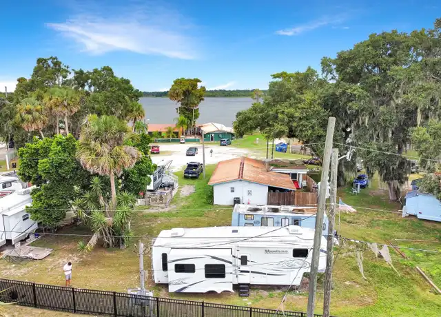 Property at 1030 W Lake Marion Rd Unit 4, Haines City, FL, 33844, 1 bed, 1 bath, [object Object]