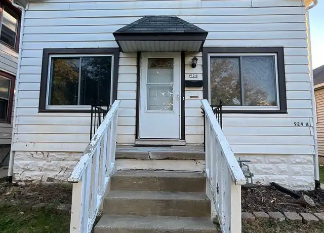 Property at 924 S 74th St, Milwaukee, WI, 53214, 1 bed, 1 bath, [object Object]