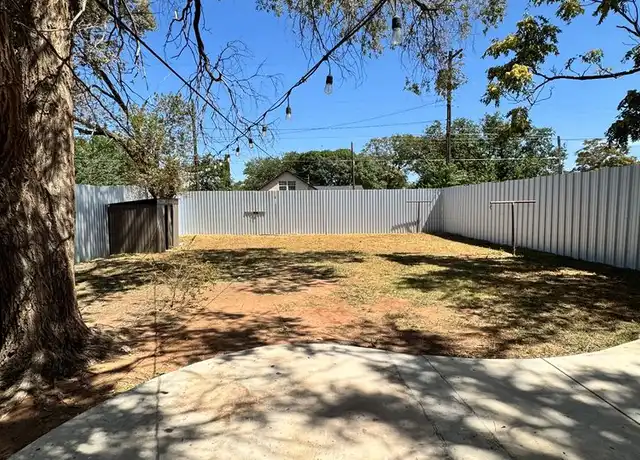 Property at 4816 40th St, Lubbock, TX, 79414, 2 beds, 1.5 baths, [object Object]