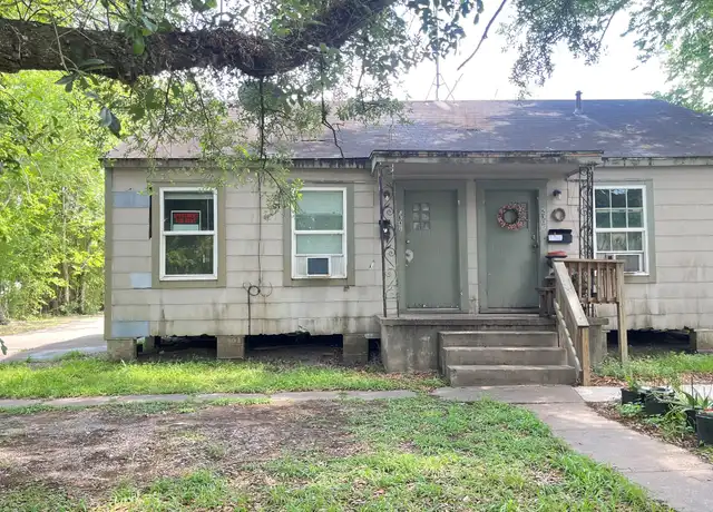 Property at 2308 8th St, Bay City, TX, 77414, 1 bed, 1 bath, [object Object]