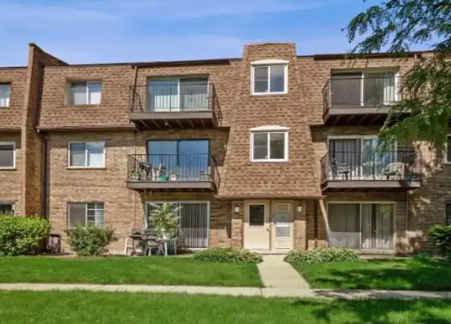 Property at 9380 Bay Colony Dr Unit 2N, Des Plaines, IL, 60016, 2 beds, 1 bath, [object Object]