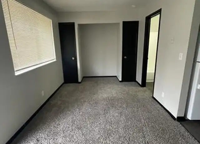 Property at 2985 Wilbraham Rd, Middletown, OH, 45042, 0 beds, 1 bath, [object Object]