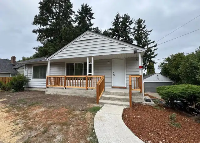 Property at 212 SW 132nd St, Burien, WA, 98146, 4 beds, 1 bath, [object Object]