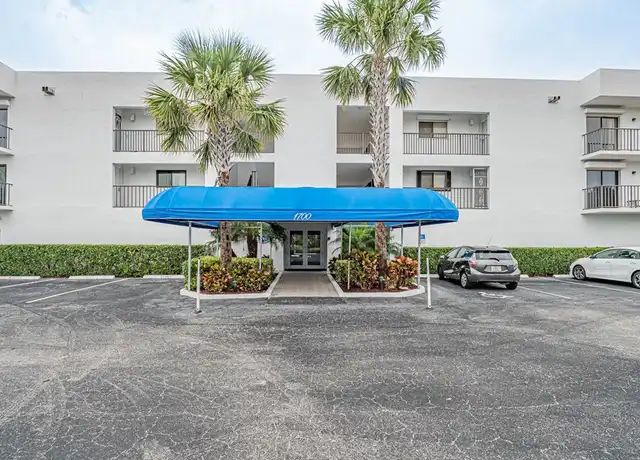 Property at 1700 Ocean Dr #305, Vero Beach, FL, 32963, 2 beds, 2 baths, [object Object]