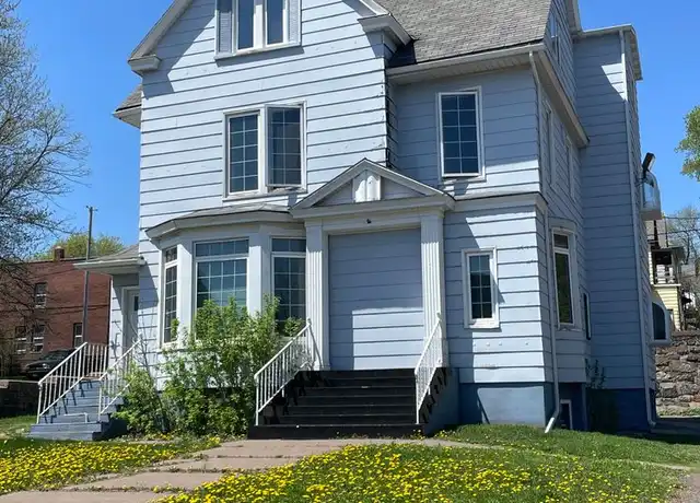 Property at 2231 W 3rd St Unit 5, Duluth, MN, 55806, 2 beds, 1 bath, [object Object]