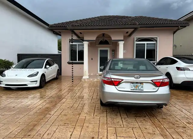 Property at 15318 SW 41st Ter, Miami, FL, 33185, 3 beds, 2 baths, [object Object]