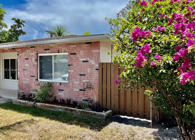 Property at 20 SE 13th Ter, Dania Beach, FL, 33004, 2 beds, 2 baths, [object Object]