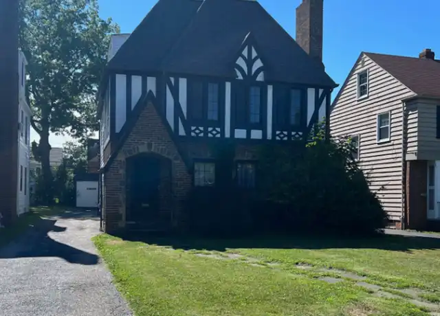 Property at 3638 Lynnfield Rd Unit 2, Shaker Heights, OH, 44122, 4 beds, 2 baths, [object Object]