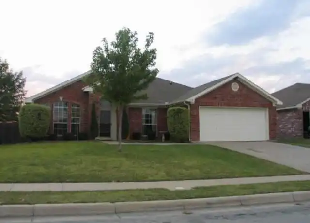 Property at 1118 Vaden Ave, Burleson, TX, 76028, 3 beds, 2 baths, [object Object]