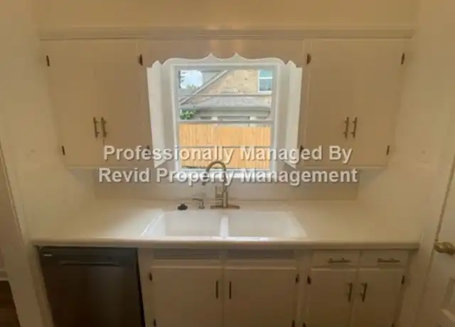 Property at 24 S Highland St Unit 24, Memphis, TN, 38111, 2 beds, 1 bath, [object Object]