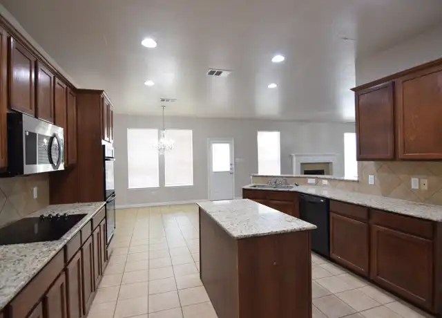 Property at 5910 Flag Stone Dr, Killeen, TX, 76542, 5 beds, 3 baths, [object Object]