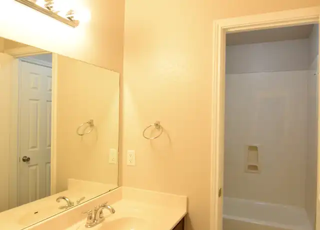 Property at 5910 Flag Stone Dr, Killeen, TX, 76542, 5 beds, 2.5 baths, [object Object]