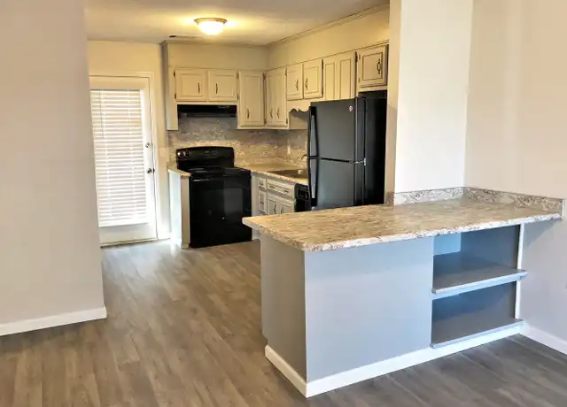 Property at 140 Lanier Dr #41, Statesboro, GA, 30458, 2 beds, 1 bath, [object Object]