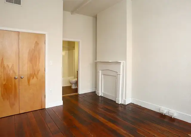 Photo of 1215 E Main St, Richmond, VA 23219
