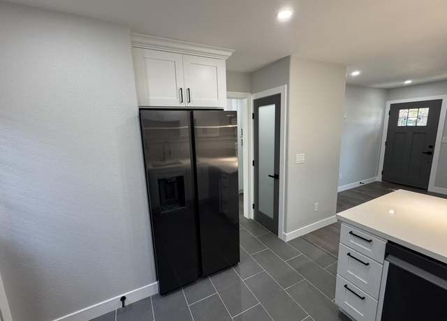 Photo of 2095 11th St, La Verne, CA 91750