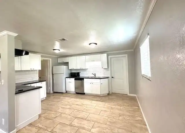 Property at 17884 Crystalwood Ct, New Caney, TX, 77357, 3 beds, 2 baths, [object Object]