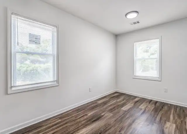 Property at 405 W Brooks Rd, Memphis, TN, 38109, 2 beds, 1 bath, [object Object]