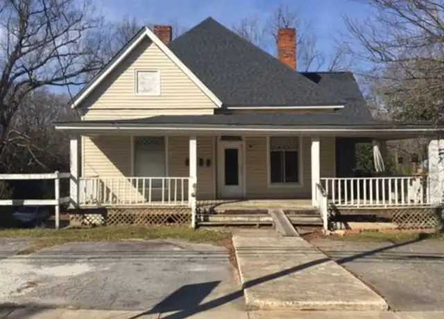 Property at 231 Cambridge Ave E, Greenwood, SC, 29646, 2 beds, 2 baths, [object Object]