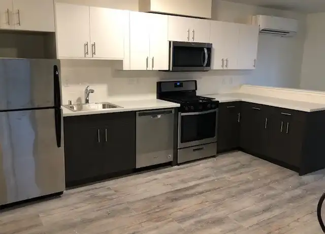 Property at 305 W McLoughlin Blvd Unit 8, Vancouver, WA, 98660, 1 bed, 1 bath, [object Object]