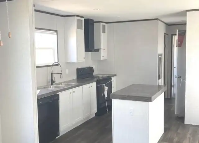 Property at 181 Sunny Loop, La Vernia, TX, 78121, 3 beds, 2 baths, [object Object]