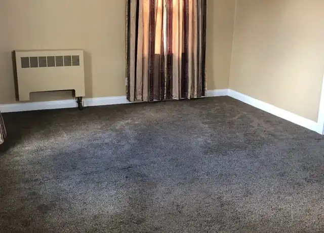 Property at 909 E Sweet Ave, Bismarck, ND, 58504, 2 beds, 2 baths, [object Object]