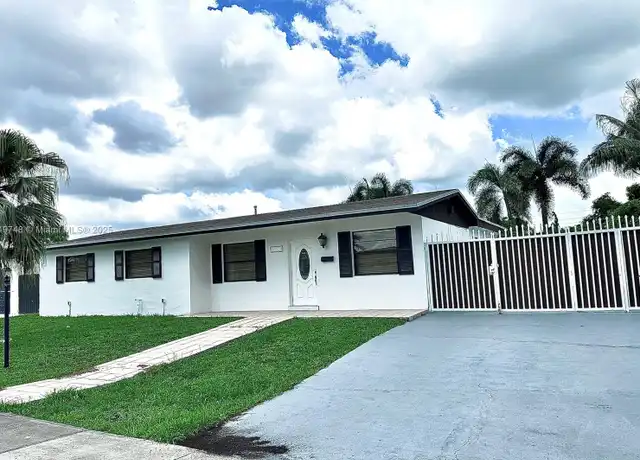Property at 18310 NW 85th Ave, Hialeah, FL, 33015, 4 beds, 2 baths, [object Object]