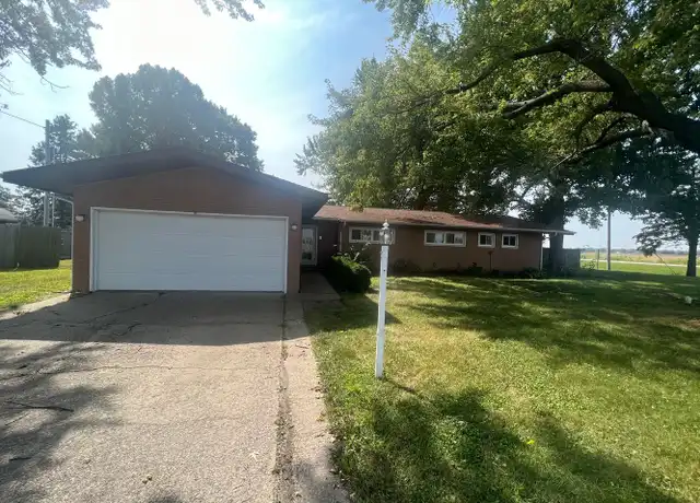 Property at 200 E Southwind Rd, Springfield, IL, 62703, 3 beds, 2 baths, [object Object]