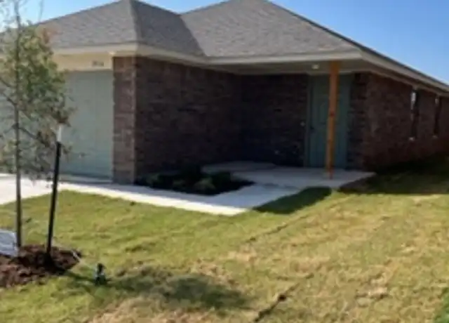Property at 2916 NW 195th St, Edmond, OK, 73012, 3 beds, 2 baths, [object Object]