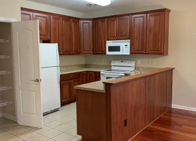 Property at 5661 Hickory St, Ooltewah, TN, 37363, 2 beds, 2 baths, [object Object]