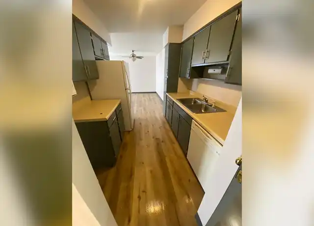 Property at Southern Park Apartments - 810 Payton Ave, Des Moines, IA, 50315, 1 bed, 1 bath, [object Object]