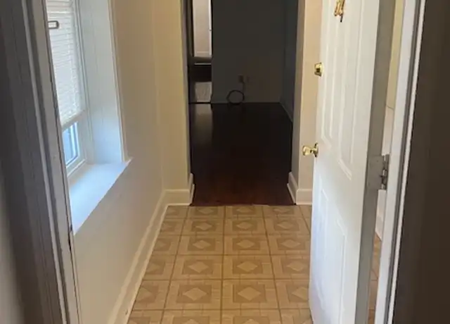 Property at 16 W Main St, Mechanicsburg, PA, 17055, 1 bed, 1 bath, [object Object]
