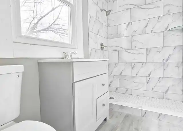 Property at 1051 Barret Ave Unit 3, Louisville, KY, 40204, 2 beds, 1 bath, [object Object]